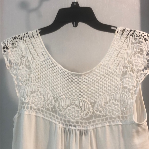 🤍 FRANCESCA’S/ Delicate Boho Top 🤍 - Picture 4 of 4